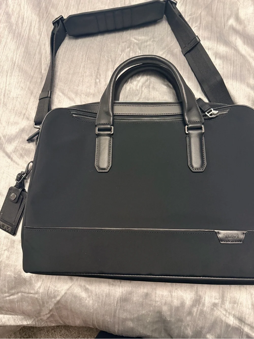 TUMI Harrison Barnes Briefcase - Black - New - Never Used